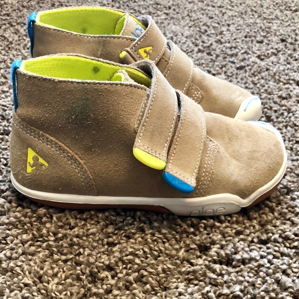 PLAE Lou boot. Size 10.5